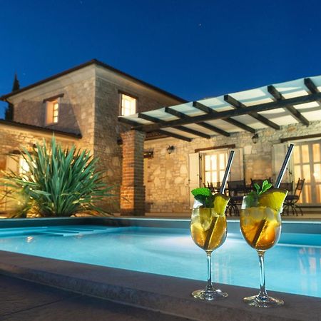 Villa Melissa - Istrisches Steinhaus Mit Pool In Guter Lage Sveti Lovreč Pazenatički Esterno foto