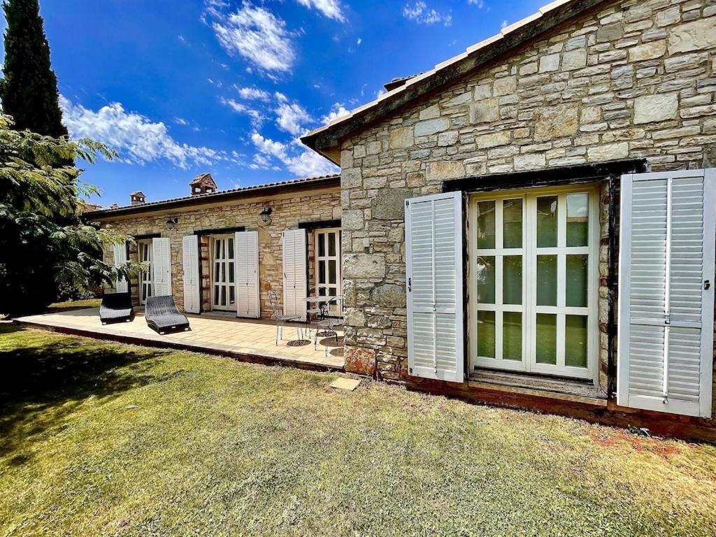 Villa Melissa - Istrisches Steinhaus Mit Pool In Guter Lage Sveti Lovreč Pazenatički Esterno foto